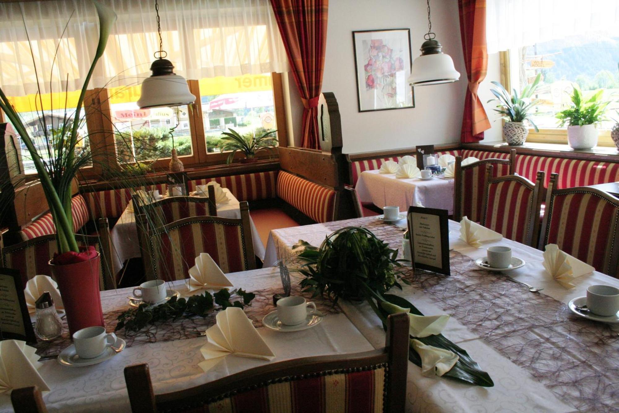 Hotel Gasthof Schweizerhaus Stuhlfelden エクステリア 写真