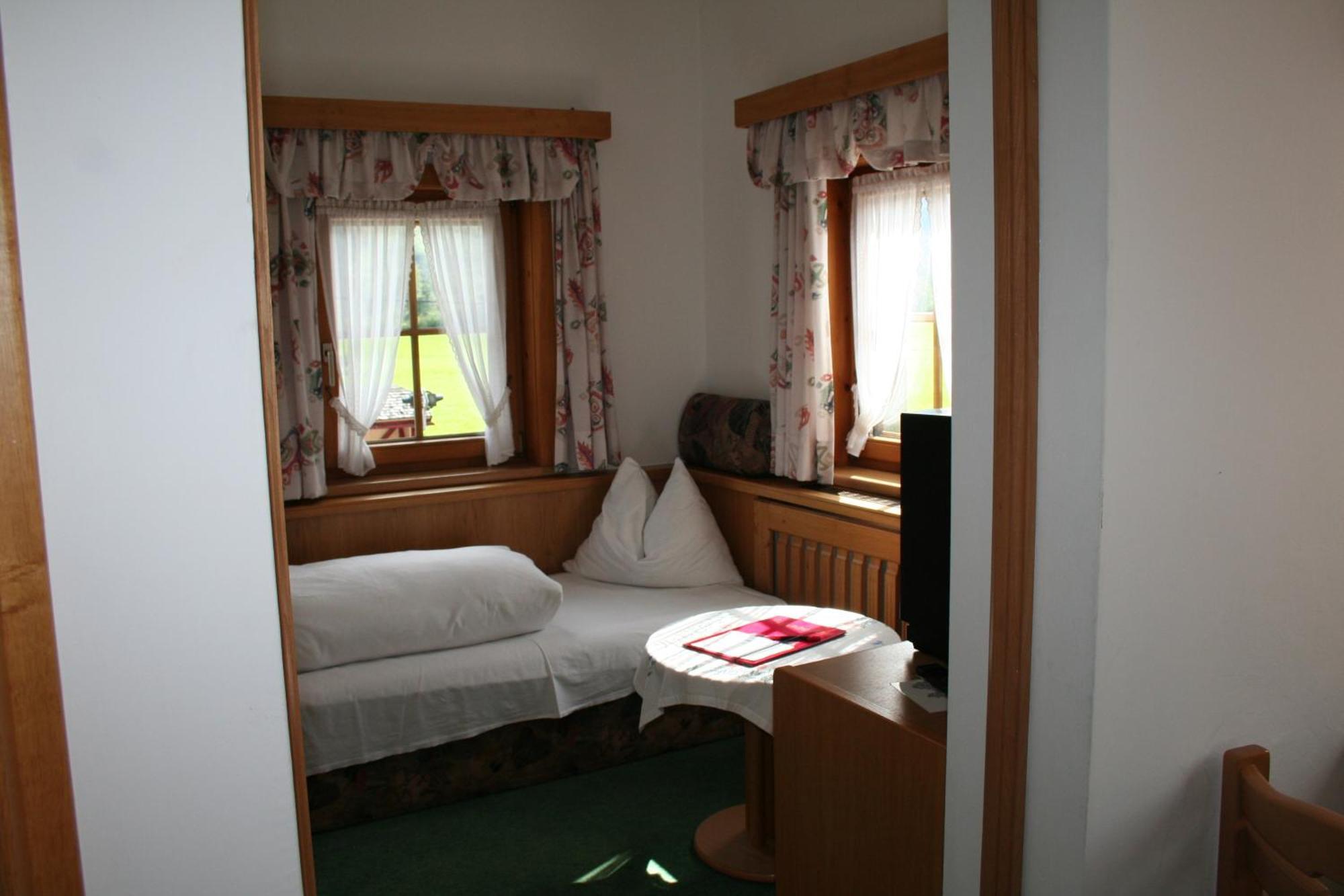 Hotel Gasthof Schweizerhaus Stuhlfelden エクステリア 写真